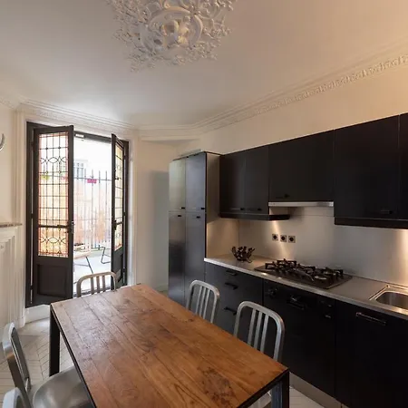 Jehan Apartment *