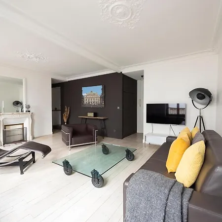 Jehan Apartment *